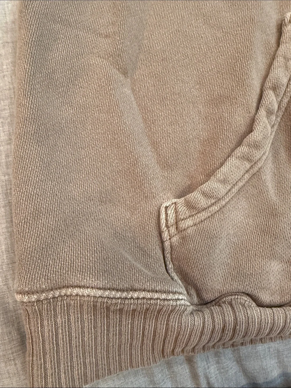 Elwood Taupe sweatpants and hoodie